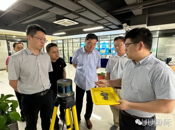 国内知名激光雷达公司已订购UU国际公司数万颗2D OPA硅光芯片！